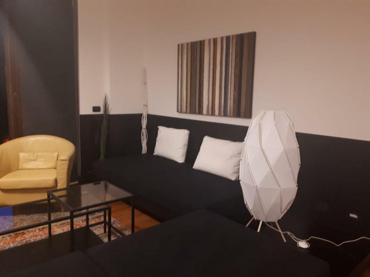 Appartement Casa Roma à Turate Extérieur photo