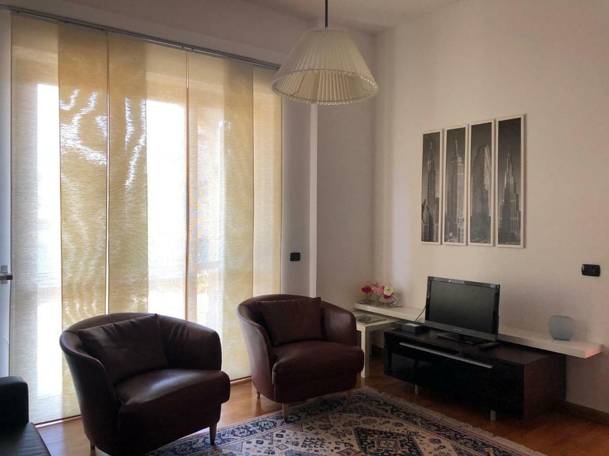 Appartement Casa Roma à Turate Extérieur photo